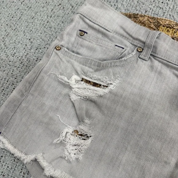 Rich & Skinny Gray Distressed Denim Shorts Size 27 Cutoff Frayed Hem Made in USA - Picture 3 of 10